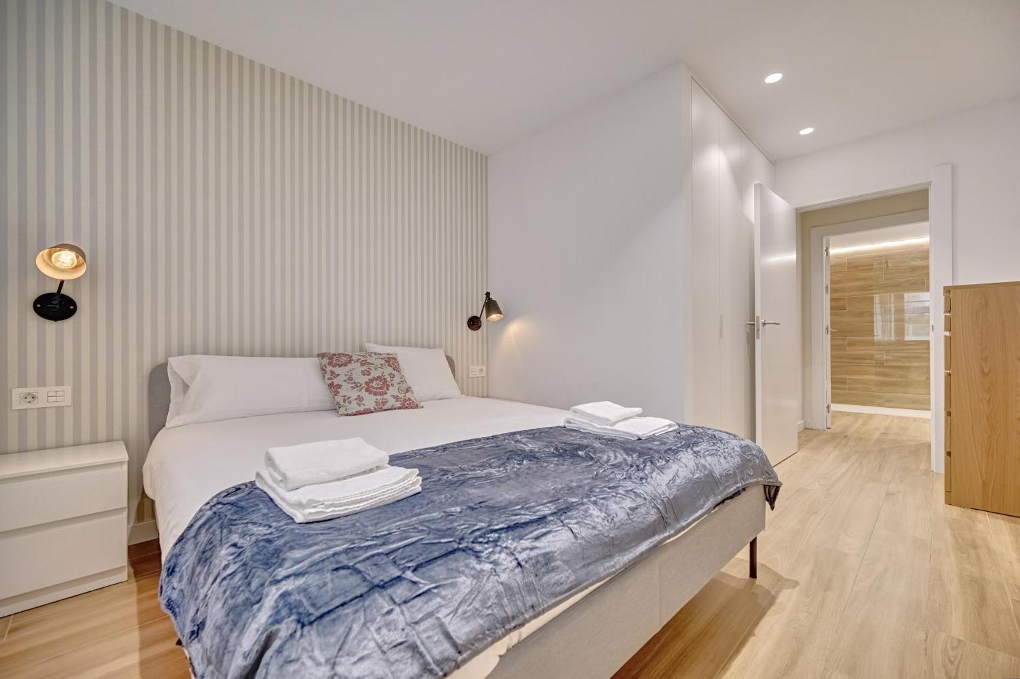 Apartamentos Ezkaba By Clabao パンプローナ エクステリア 写真