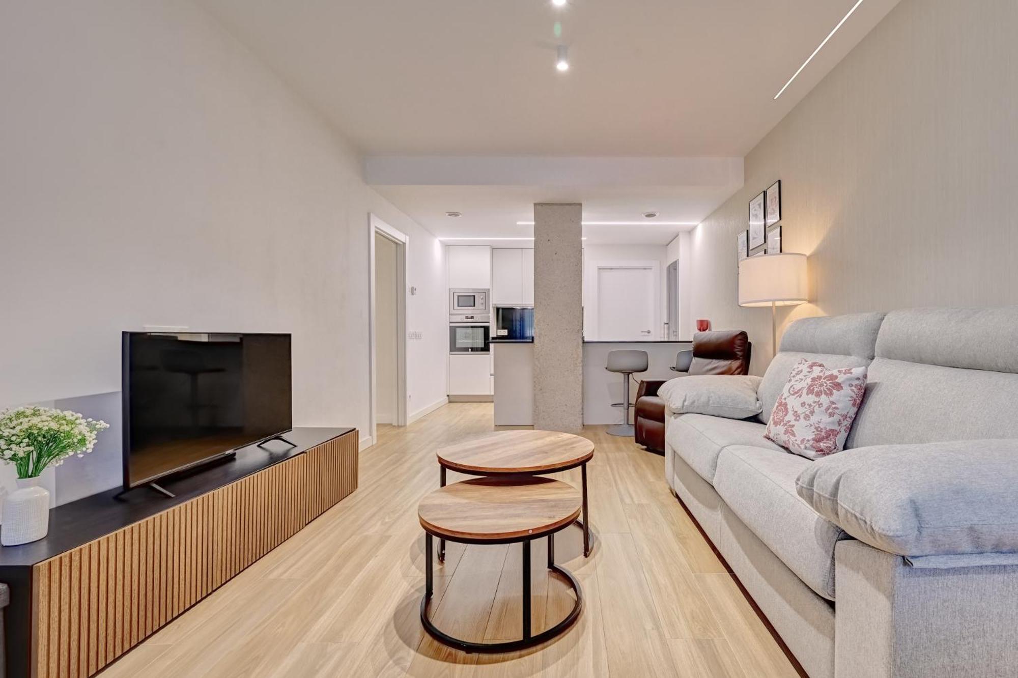 Apartamentos Ezkaba By Clabao パンプローナ エクステリア 写真